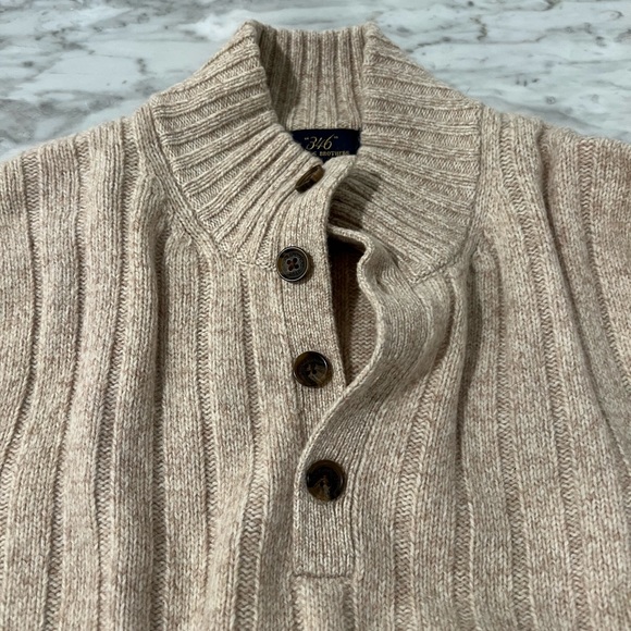 Brooks Brothers 346 Wool 1/4 Button Sweater - Men’s Medium - Picture 2 of 3
